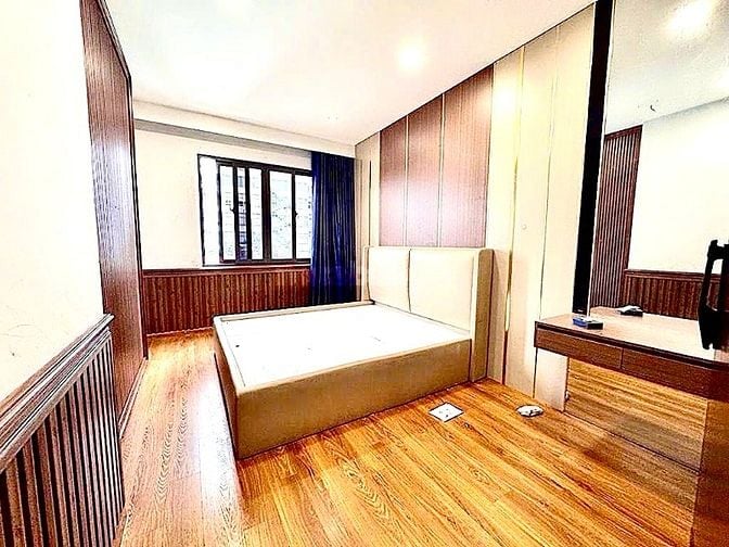 Siêu hiếm, Bến Vân Đồn, Q4, 86m2, 6 tầng, thang máy, 🚗 ngủ nhà, 17 tỷ