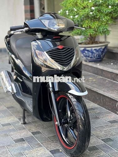 Honda SH125 nhập khẩu Ý biển VIP 2007