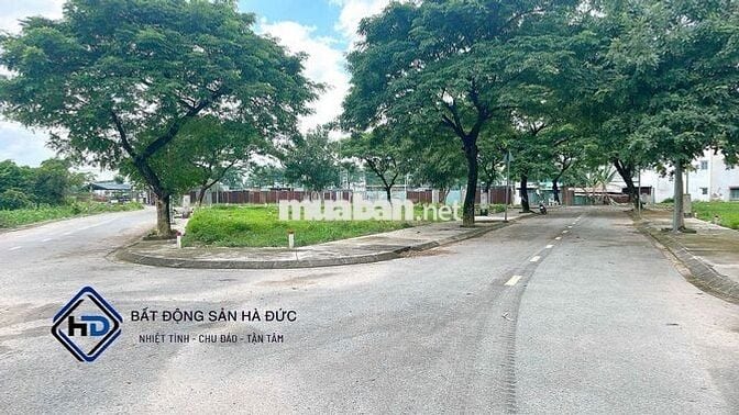 Đất phân lô 5.5x16 đường Lê Thị Riêng có vỉa hè điện nước âm