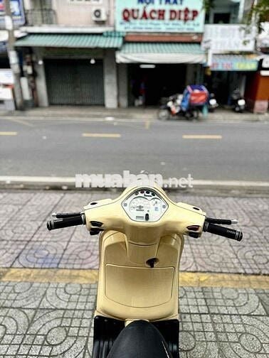Piaggio Vespa 125 2009 Vàng kem