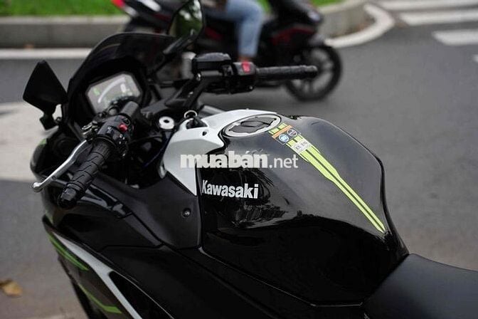 🤐🤢 KAWASAKI NINJA 650 MẪU mới, đồng hồ tft