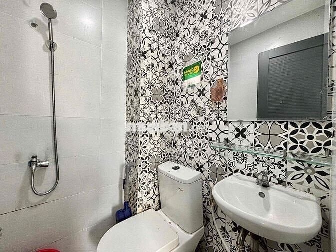 Siêu phẩm căn hộ cửa sổ trời full nội thất ngay ngã 4 Hàng Xanh