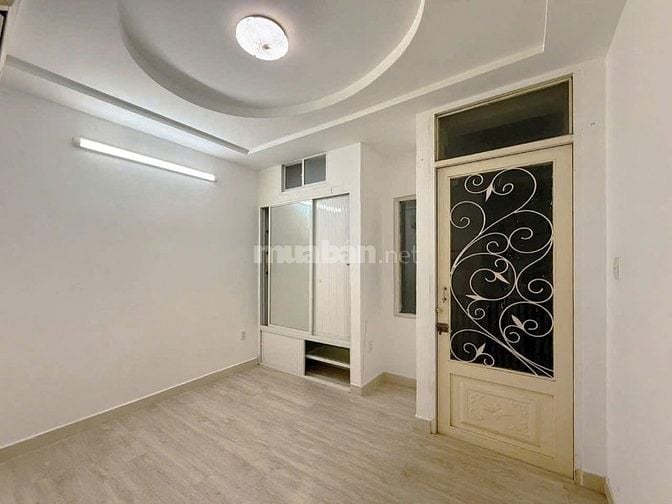 Mặt tiền Nguyễn Tri Phương Q.10 – 67m² Hiếm Có – Đang Cần Bán Nhanh!