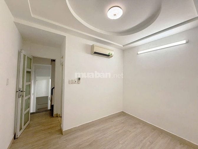Mặt tiền Nguyễn Tri Phương Q.10 – 67m² Hiếm Có – Đang Cần Bán Nhanh!