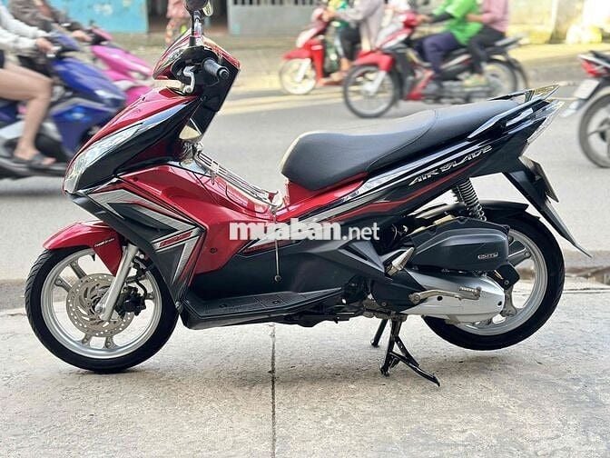 Honda Air Blade Đỏ đen