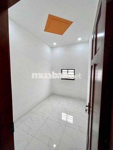 chính chủ bán gấp căn nhà đag ngộp bank