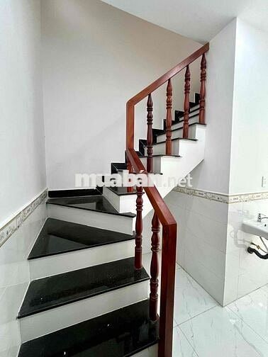 chính chủ bán gấp căn nhà đag ngộp bank