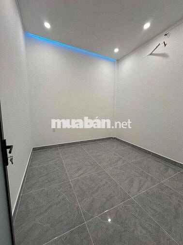 VỀ QUÊ NUÔI CÁ VÀ TRỒNG THÊM RAU