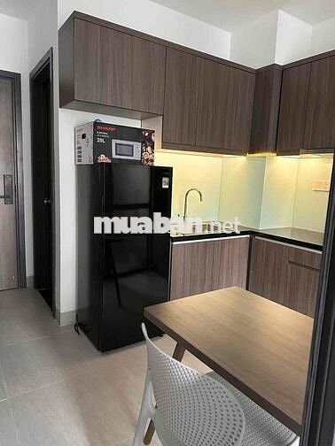 phòng ban công full nội thất siêu thoáng