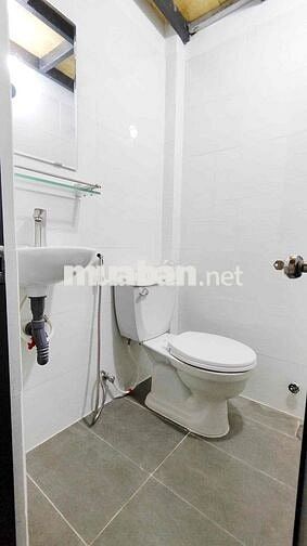 PHÒNG GÁC CAO 1M7  - FULL NỘI THẤT - NGAY HOÀNG HOA THÁM