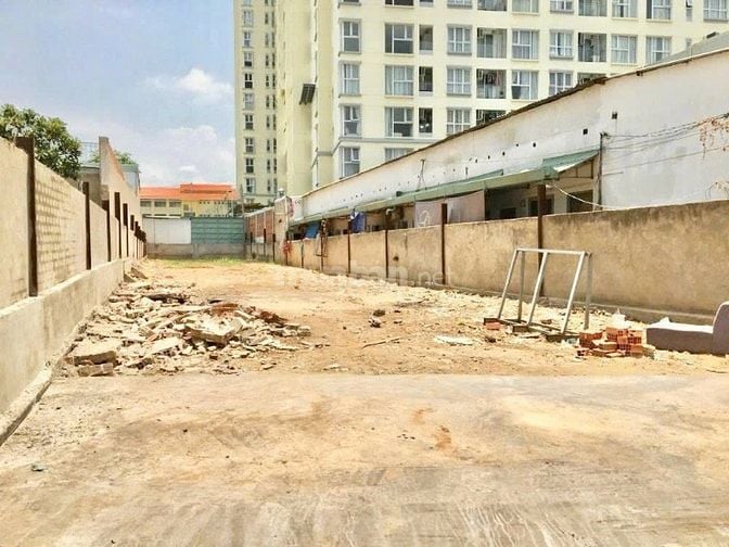 Cần bán lô đất FULL thổ cư Mặt Tiền Nguyễn Thị Thập Quận 7