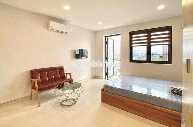 Studio ban công full nội thất ngay mặt tiền đường đôi Tân Kiểng Lotte