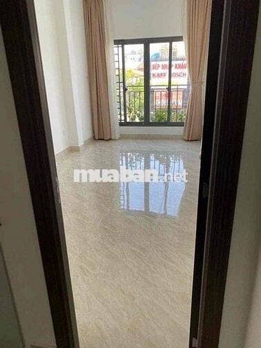 CHO THUÊ NHÀ MT NGUYỄN THỊ THẬP TRỆT 2 LẦU 4PN 40 TRIỆU