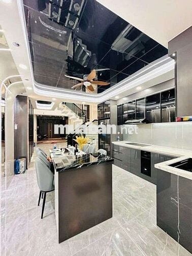 Nhà 5 tầng hẻm 12m thông số 4x14m full nội thất phường Thới An Quận 12