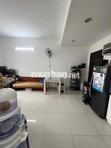 Tìm 1 bạn ở ghép chung cư hoa sen