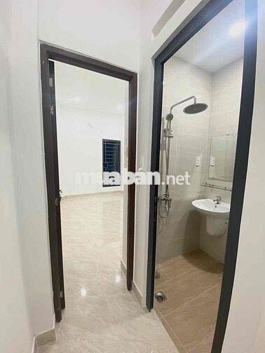 CHO THUÊ NHÀ MT NGUYỄN THỊ THẬP TRỆT 2 LẦU 4PN 40 TRIỆU