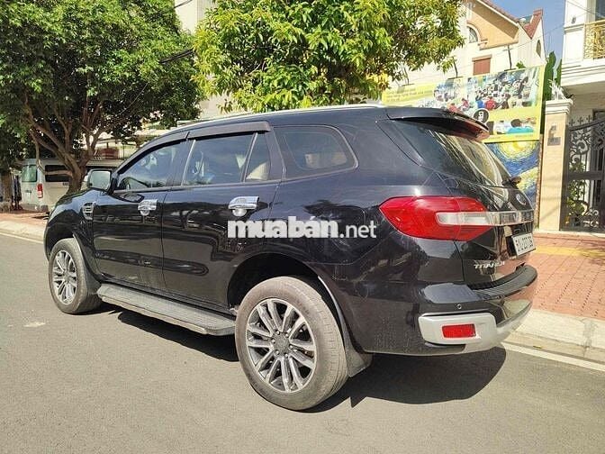 Ford Everest 2018 Titanium 2 cầu