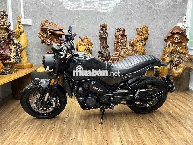 👉Benelli 50cc chính chủ phanh ABS, máy zin