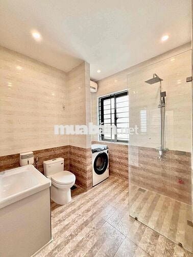 Cho thuê căn hộ 1 phòng ngủ ngay cầu Rồng- Gần biển