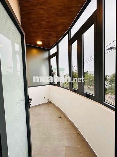 Cho thuê căn hộ 1 phòng ngủ ngay Nam Việt Á- Khuê Mỹ