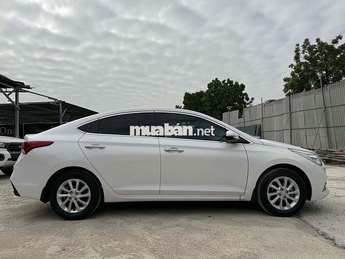 Hyundai Accent 2019 1.4 AT - 80000 km