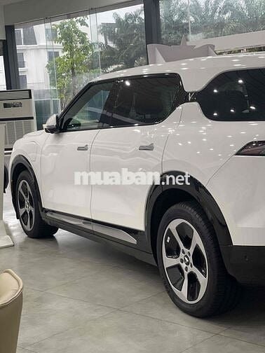 VinFast VF9 2025 Eco