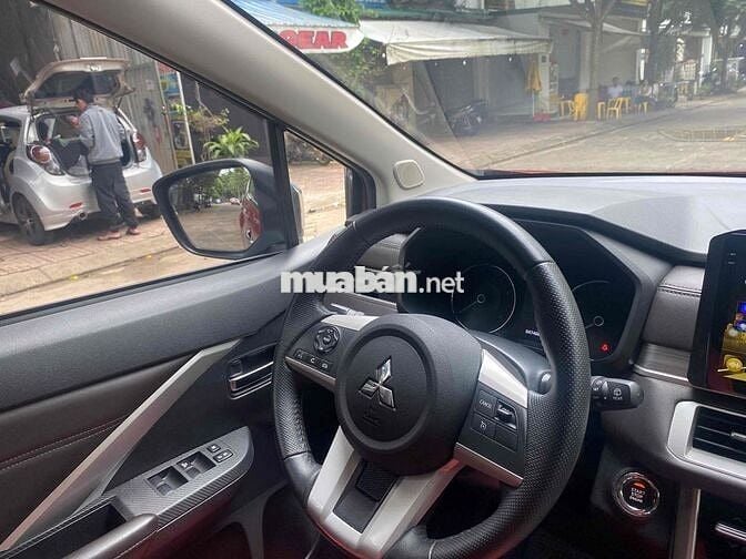 Mitsubishi Xpander 2024 Premium 1.5 AT - 470000 km