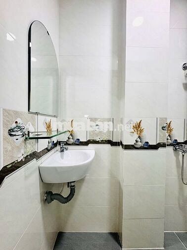 PHÒNG TRỌ CÓ GÁC MỚI XÂY TẠI NGUYỄN VĂN CÔNG