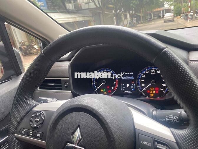 Mitsubishi Xpander 2024 Premium 1.5 AT - 470000 km