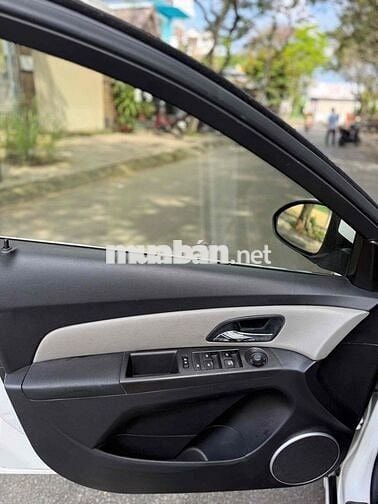 Chevrolet Cruze 2016 LTZ 1.8 AT - 93000 km