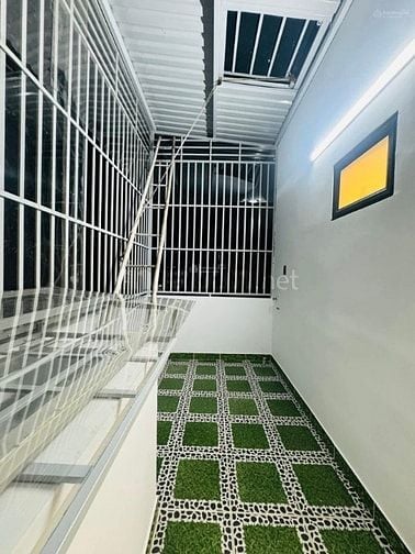 HOT bán gấp nhà đg. Sư Vạn Hạnh P.10 Q.10 giá chỉ 4 tỷ 300tr/ 65m2.