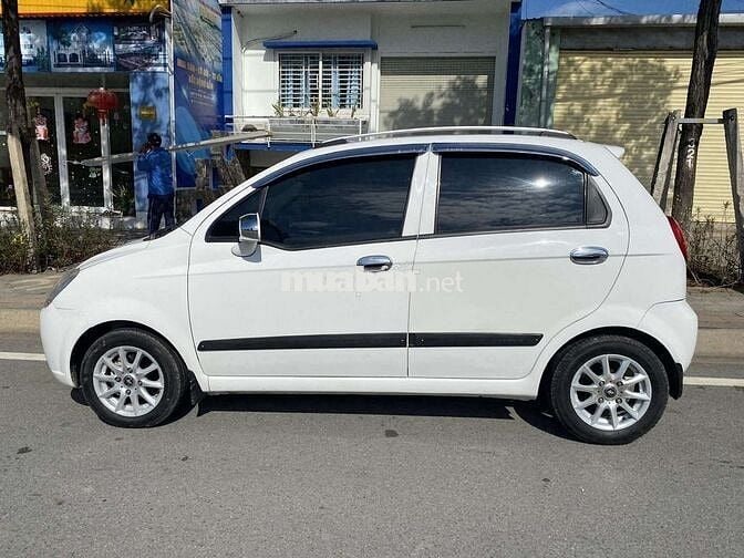 130tr sở hữu xe 5 chỗ số tự động đời 2011