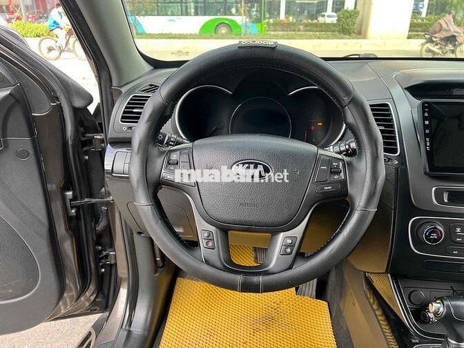 Kia Sorento 2014 DATH 2.2L 2WD - 180000 km