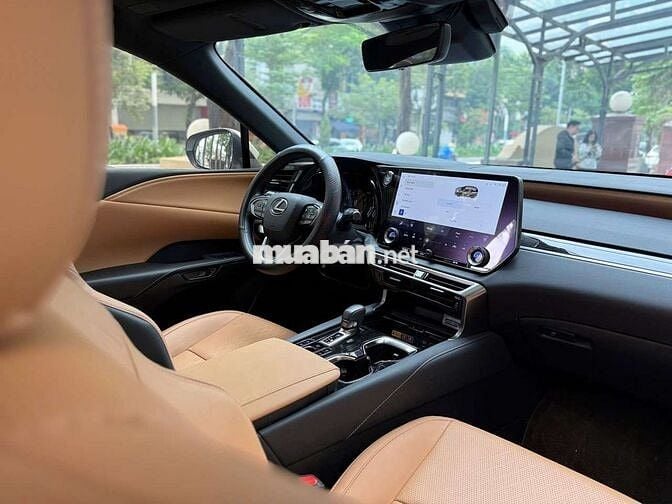 E cần bán Lexus RX 350 Premium sx 2024