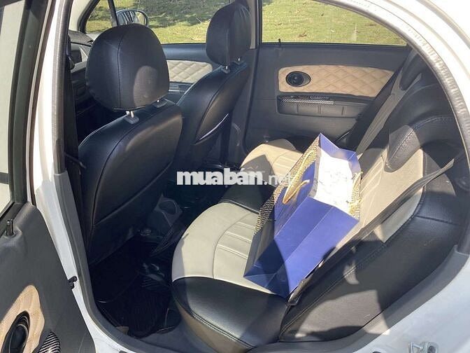 130tr sở hữu xe 5 chỗ số tự động đời 2011