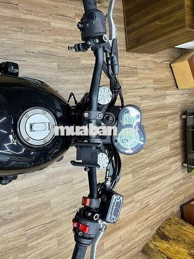 👉Benelli 50cc chính chủ phanh ABS, máy zin