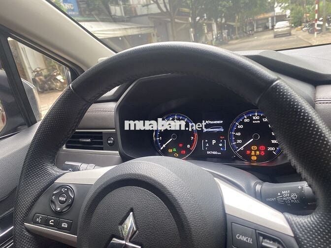 Mitsubishi Xpander 2024 Premium 1.5 AT - 45679 km