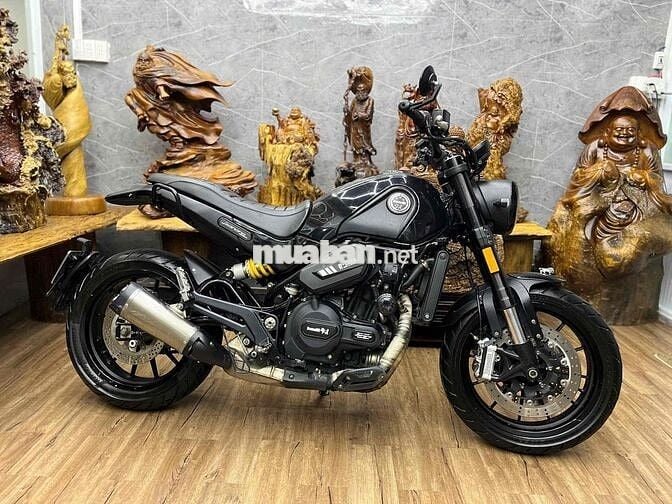 👉Benelli 50cc chính chủ phanh ABS, máy zin