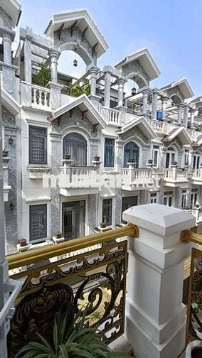 Cho thuê khu nhà phố liền kề, 3pn Full Nội Thất, Nguyễn Văn Dung p6 GV