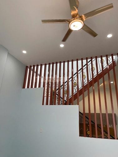 Cần bán nhà sổ hồng riêng ngang 6 dài 12.5, phường BHH B Bình Tân