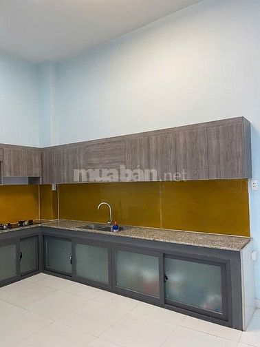 Cần bán nhà sổ hồng riêng ngang 6 dài 12.5, phường BHH B Bình Tân