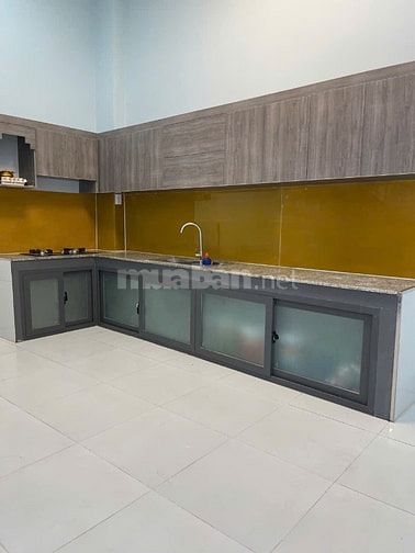 Cần bán nhà sổ hồng riêng ngang 6 dài 12.5, phường BHH B Bình Tân