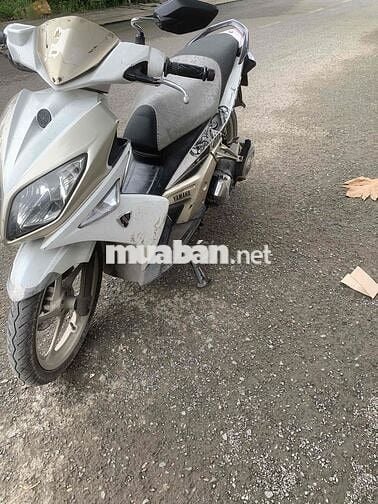 Cần bán chiếc yamaha luvias