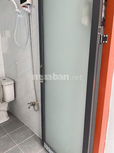 Cần bán nhà sổ hồng riêng ngang 6 dài 12.5, phường BHH B Bình Tân