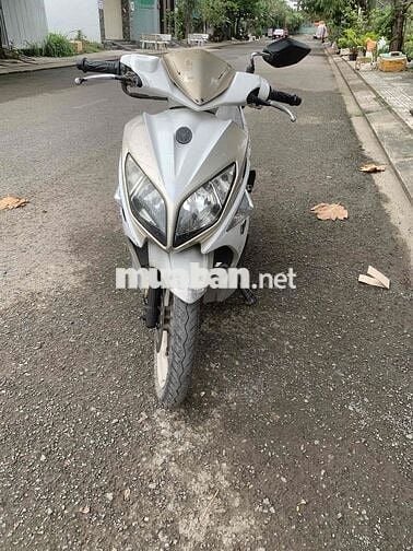 Cần bán chiếc yamaha luvias
