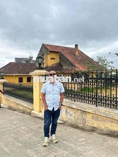 Lô góc 2 mặt tiền 200m2 KDC Vip