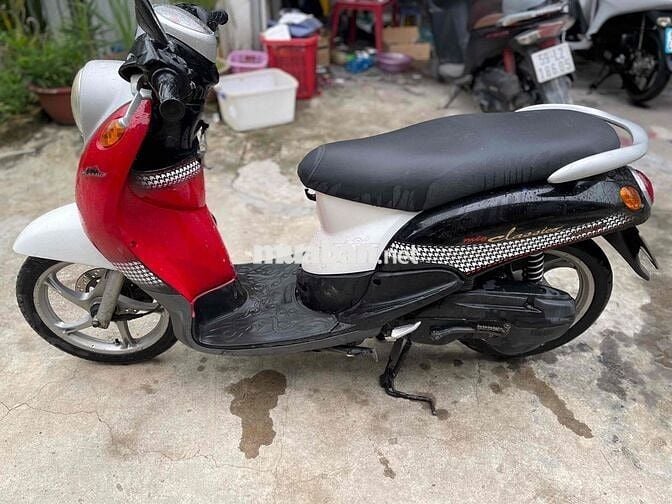 Yamaha Mio Classico Đỏ Trắng Đen