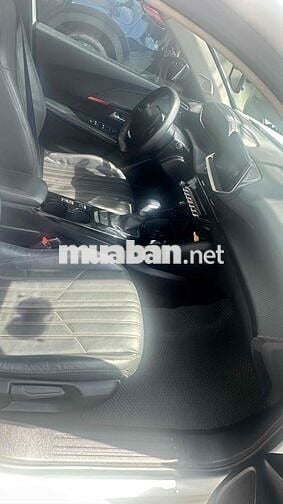 Peugeot 2008 2021 Active 1.2 AT - 50000 km