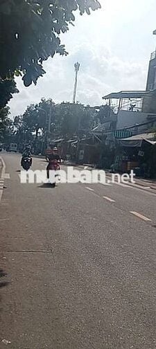 Nhà mặt tiền Kinh doanh sầm uất phạm thế hiển DT 4m x 30m trệt 1 lầu