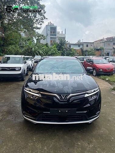 VinFast VF8 ECO 2023 Đen 32.000km